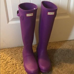 Size 8 Women’s hunter boots purple